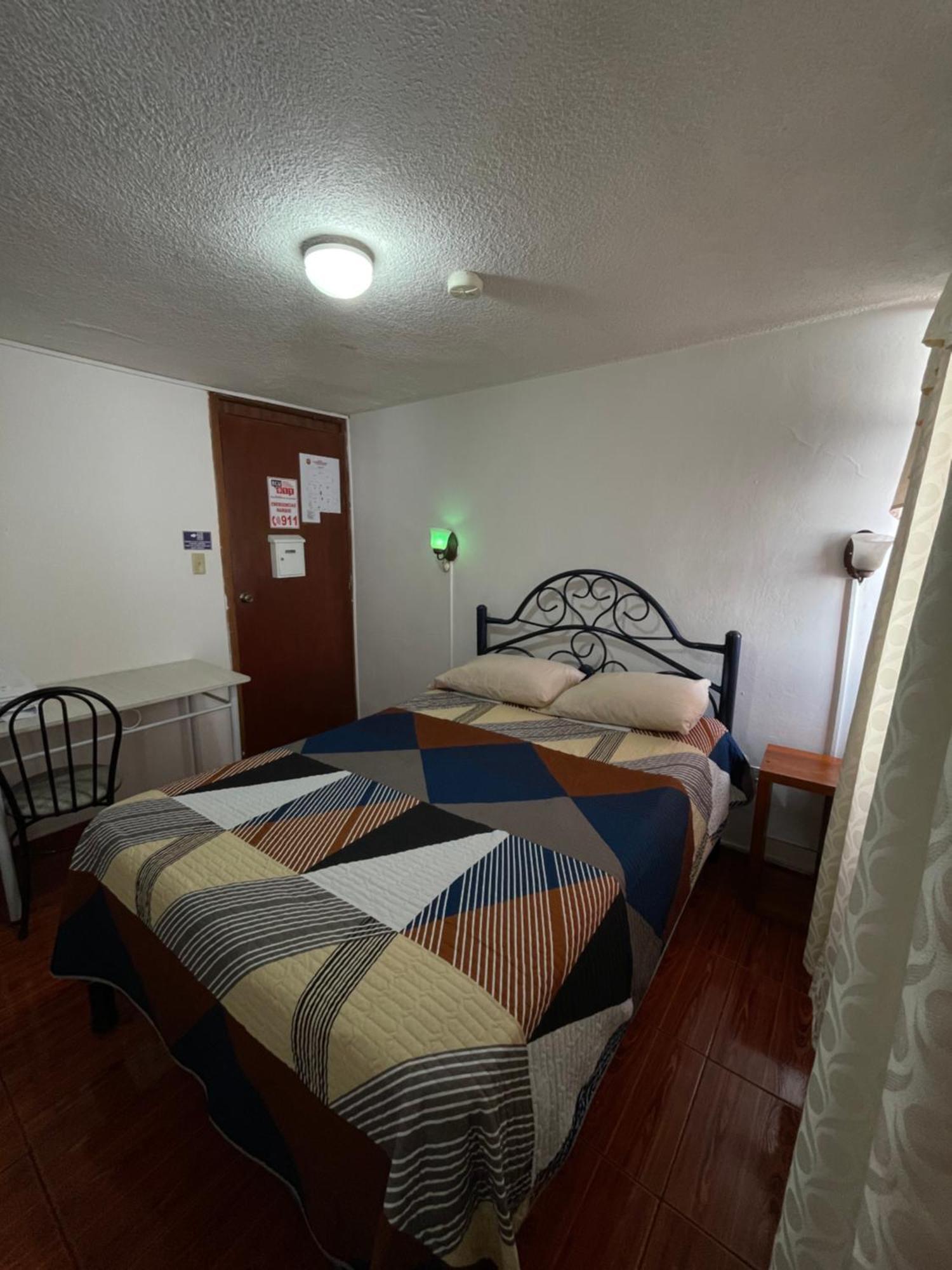 Hostal La Escondida De Quito Del Norte Eksteriør billede